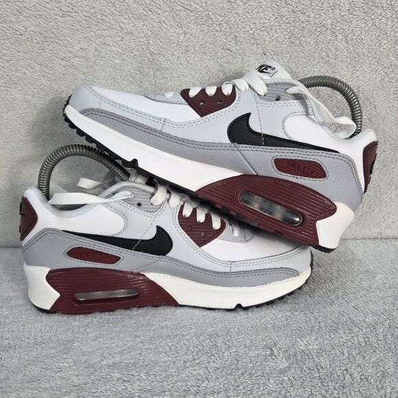 Nike Air Max 90 Boys Sz 4Y Grey White  CD6864-125 Running Athletic Leather Shoes - Picture 8 of 13